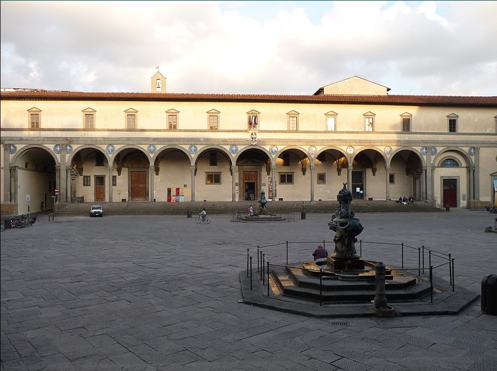 Figure 1: Piazza Santa Annunziata - Warburg